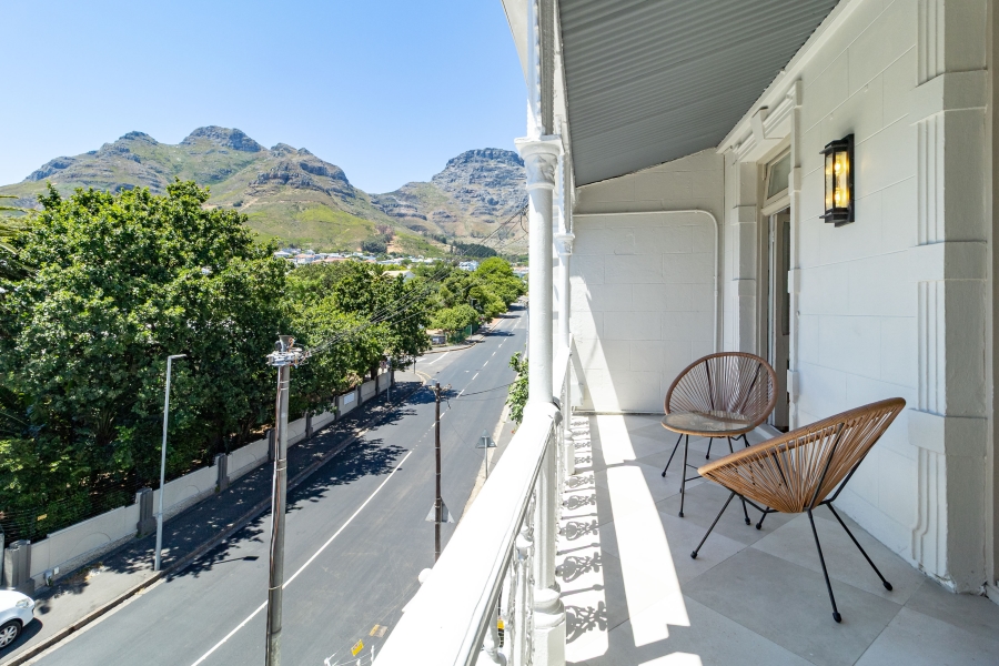 To Let 4 Bedroom Property for Rent in Oranjezicht Western Cape